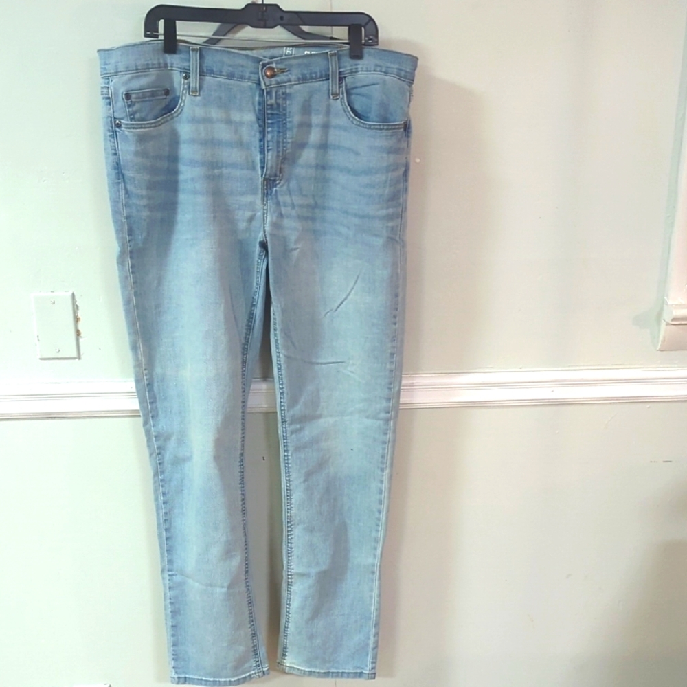 Men's Light Blue Jeans
